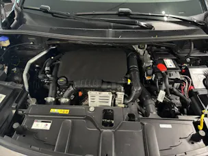 PEUGEOT 5008 1.2 Pure Tech Allure EAT