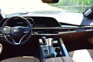 Cadillac Escalade Premium Luxury ESV