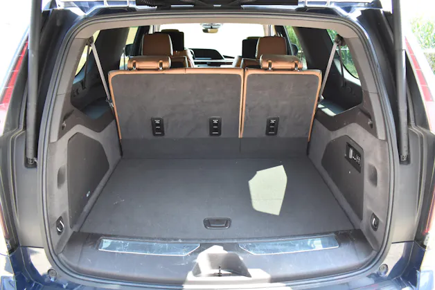 Cadillac Escalade Premium Luxury ESV