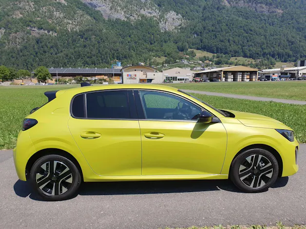 Peugeot 208 1.2 Hybrid Style