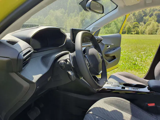 Peugeot 208 1.2 Hybrid Style
