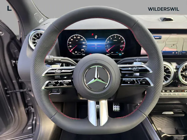 Mercedes-Benz GLA 200 Night Star 7G-DCT