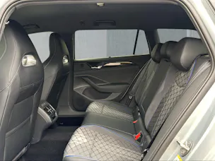 VW Passat Variant R-Line Hybride 1.5TSI 272CH DSG