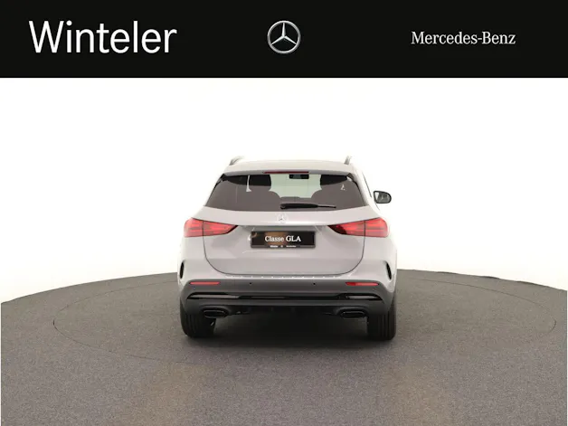 Mercedes-Benz GLA 200 Night Star 7G-D