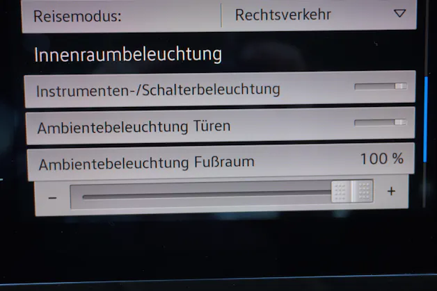 VW Touran 1.5 TSI EVO Highline DSG 7-PLÄTZER R-LINE!!!