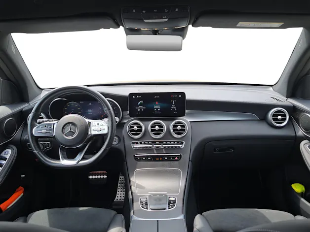 Mercedes-Benz GLC 300 AMG Line 4Matic 9G-Tronic