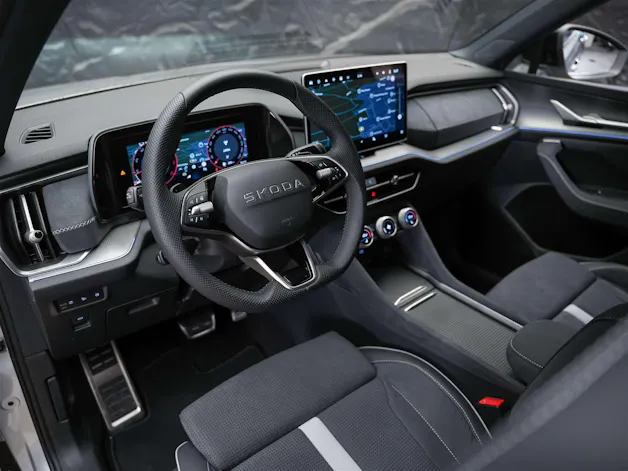 Škoda Kodiaq 2.0 TDI Sportline 4x4 *Matrix LED*Anhängerkupplung*