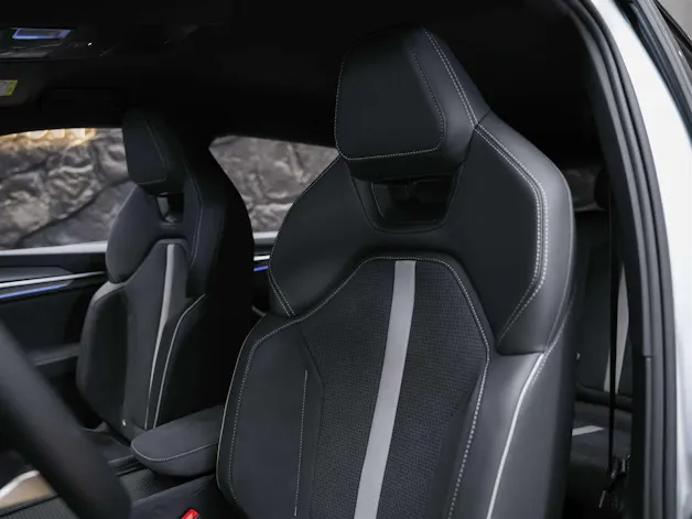 Škoda Kodiaq 2.0 TDI Sportline 4x4 *Matrix LED*Anhängerkupplung*
