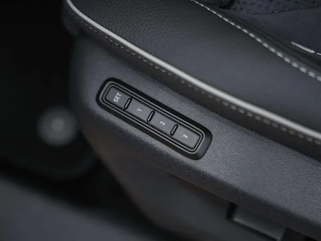 Škoda Kodiaq 2.0 TDI Sportline 4x4 *Matrix LED*Anhängerkupplung*
