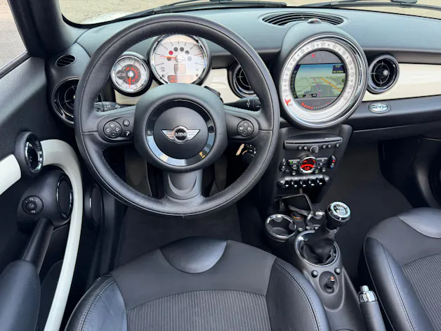 Mini Cabrio R57 1.6i Cooper