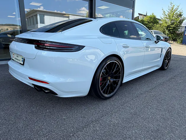 Porsche Panamera 4.0 V8 Turbo