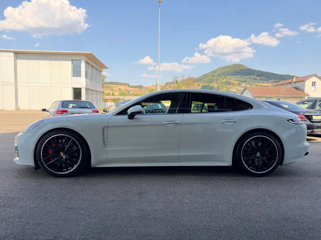 Porsche Panamera 4.0 V8 Turbo