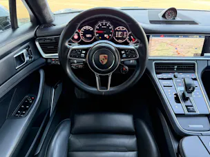 PORSCHE Panamera 4.0 V8 Turbo