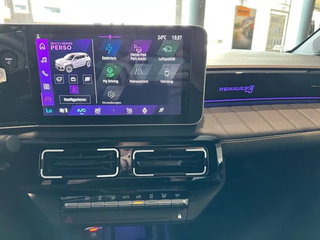 Renault R4 E-Tech Comfort Range 52 kWh Iconic
