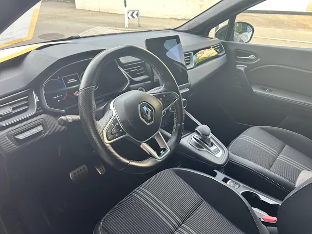 Renault Captur 1.6 E-Tech 145 E-Tech Engineered DHT