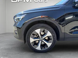 VOLVO XC40 2.0 B3 MH Plus Dark