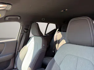 VOLVO XC40 2.0 B3 MH Plus Dark