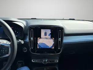 VOLVO XC40 2.0 B3 MH Plus Dark