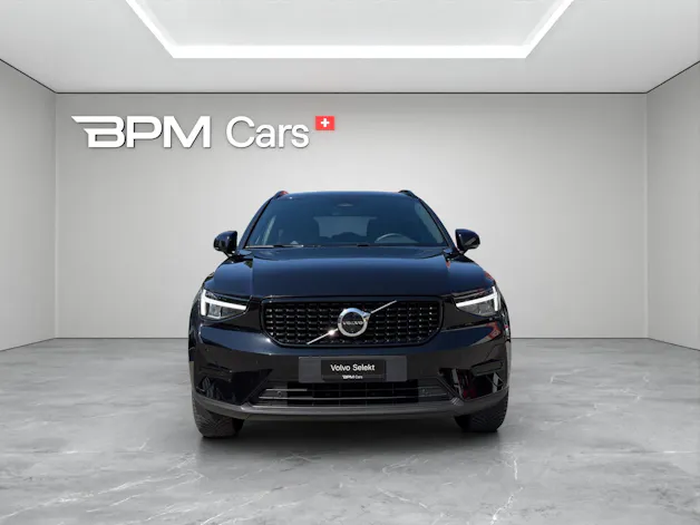 Volvo XC40 2.0 B3 MH Plus Dark