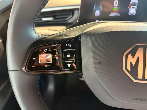 MG 3 1.5 Hybrid Luxury Aut.