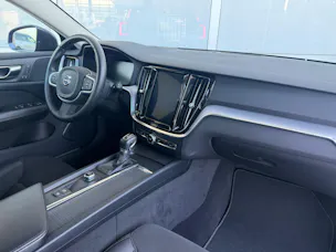 VOLVO V60 T6 AWD Momentum Geartronic