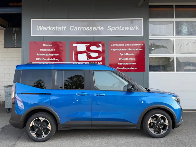 Ford Tourneo Courier 1.0 EcoBoost Active Automat