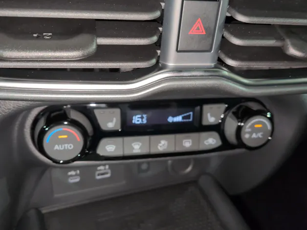 Nissan Juke 1.0 DIG-T N-Connecta DCT Leasing 60 mois 0 apport et 10 000kms /an = 369CHF/mois .