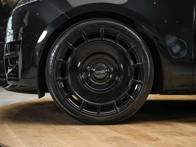 Land Rover Range Rover Sport 3.0 I6 300 SE Dynamic *24" Felgen*Panorama*Sitzlüftung*Head-Up*360° Kamera*