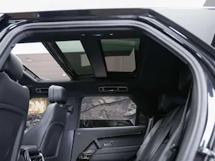 Land Rover Range Rover Sport 3.0 I6 300 SE Dynamic *24" Felgen*Panorama*Sitzlüftung*Head-Up*360° Kamera*
