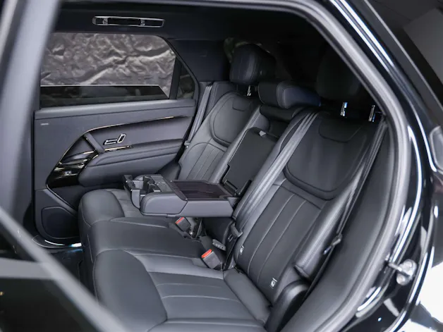 Land Rover Range Rover Sport 3.0 I6 300 SE Dynamic *24" Felgen*Panorama*Sitzlüftung*Head-Up*360° Kamera*