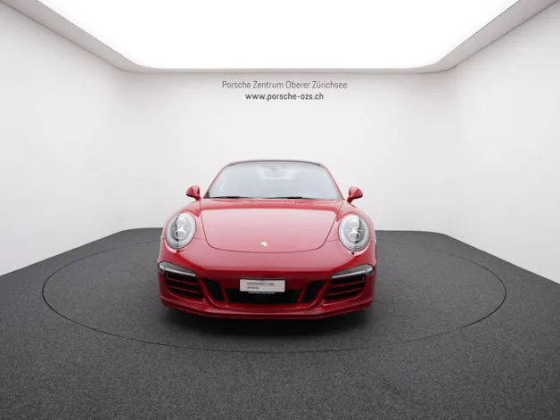 Porsche 911 Carrera 4 GTS
