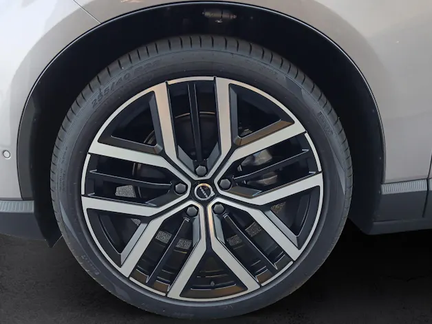 Volvo EX60 Twin Ultra AWD