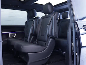Fahrzeugbild MERCEDES-BENZ V 300 d Swiss Ed. lang 4matic Van