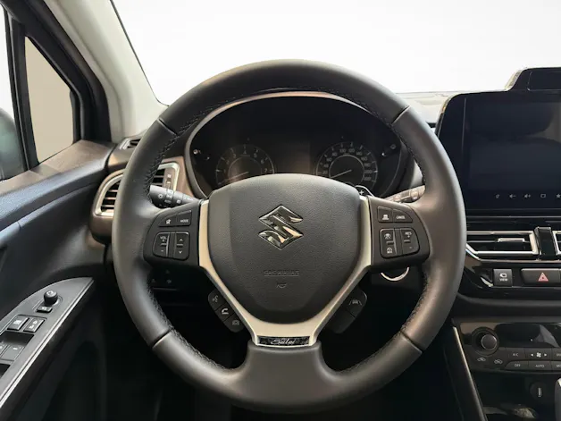 Suzuki S-Cross 1.4 T Piz Sulai Top Hybrid 4x4