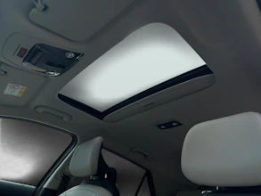 https://vehicle.imgix.net/4418177/510fd7b0-881f-43a1-97f8-62355b83e5f6.jpg