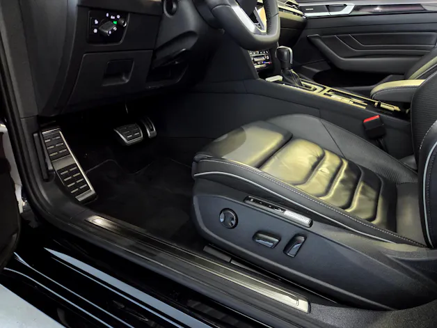 VW Arteon Shooting Brake 2.0 TDI R-Line DSG 4m