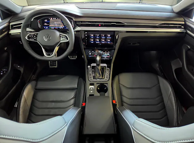 VW Arteon Shooting Brake 2.0 TDI R-Line DSG 4m