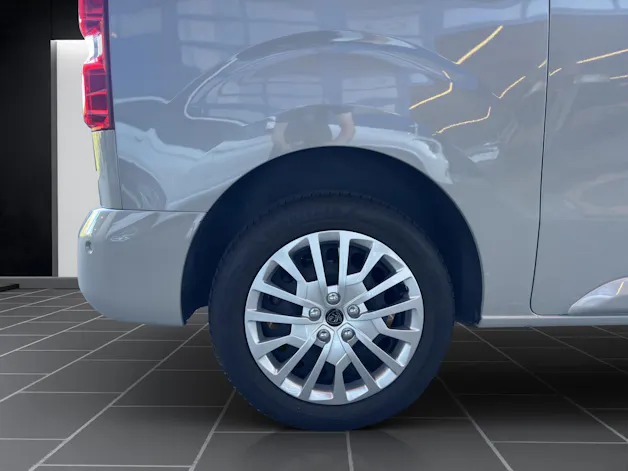 Peugeot Traveller Allure Standard