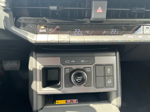 Toyota Hilux Double Cab.-Pick-up 59KWh Style