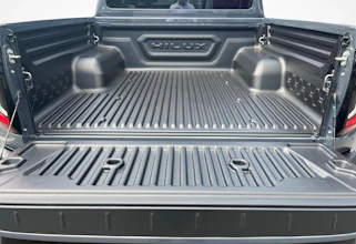 https://vehicle.imgix.net/4418234/6ab19445-fe13-45f9-b0a6-18859417fc7a.jpg