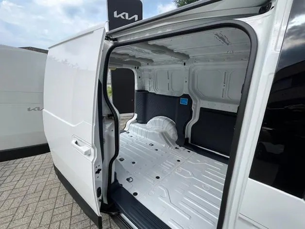 Kia PV5 Cargo 51.5 kWh Plus