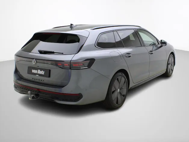 VW Passat Variant 2.0 TSI DSG R-Line 4Motion