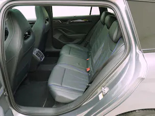 VW Passat Variant 2.0 TSI DSG R-Line 4Motion