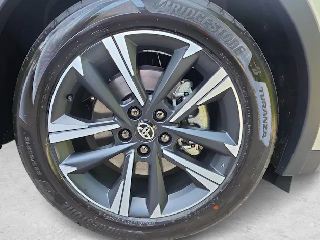 Toyota C-HR 2.0 PHEV Swiss Edition