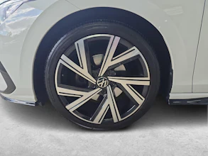 https://vehicle.imgix.net/4418332/6503ec99-cfc4-4692-a803-1655a32861d0.jpg