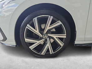 immagine del veicolo VW Golf VIII 1.5 eTSI R-Line DSG