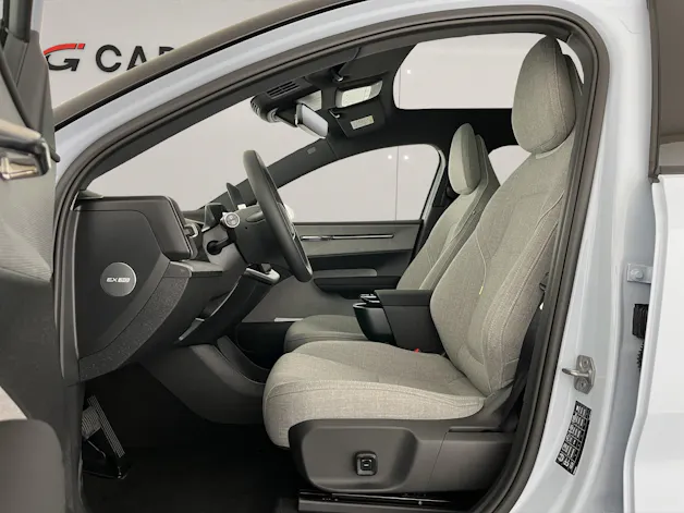 Volvo EX30 P8 AWD