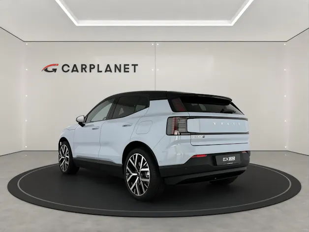 Volvo EX30 P8 AWD