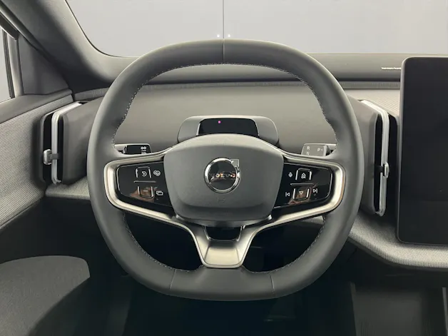 Volvo EX30 P8 AWD