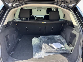 https://vehicle.imgix.net/4418348/02238a30-c24d-4ac7-9597-76663026f1b1.jpg